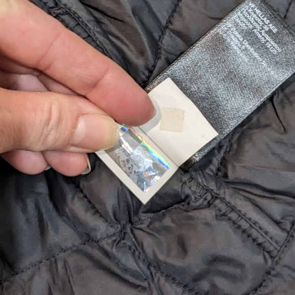 The North Face Boys Thermoball Puffer Gorpcore Jacket Size L 14/16 Black & Red - Picture 9 of 16